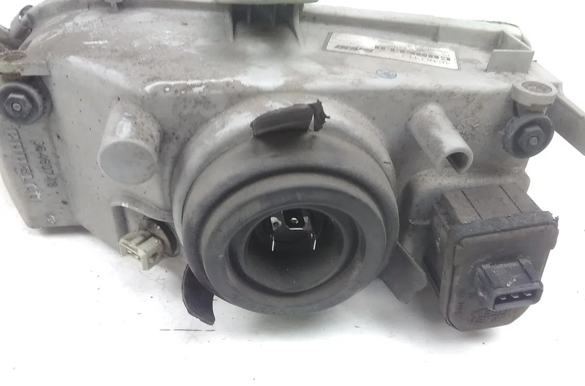 Phare droit FIAT PUNTO I 1997 occasion