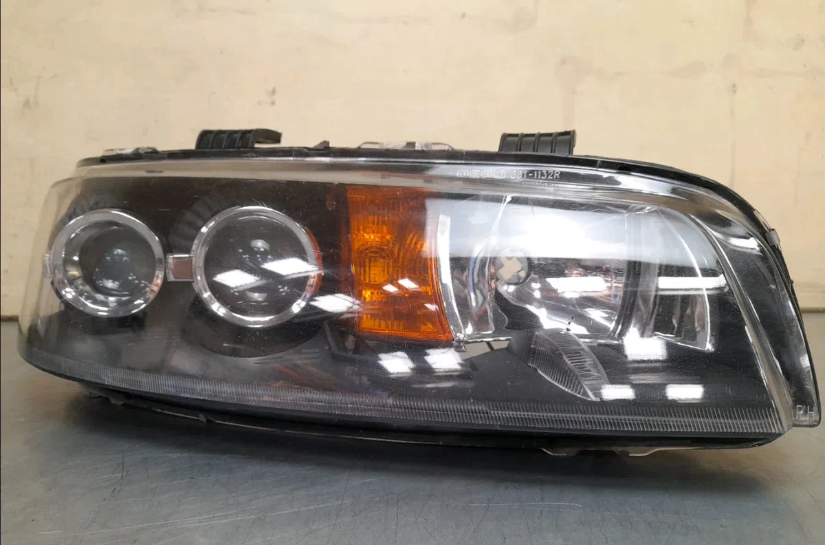 Phare droit FIAT PUNTO II 1.2i 60ch occasion
