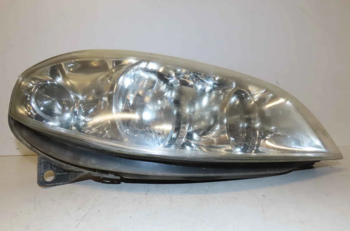 Phare droit FIAT PUNTO II occasion