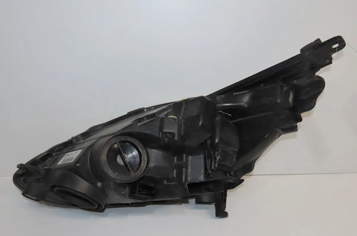 Phare droit Ford C-MAX II (DXA-CB7, DXA-CEU) 1.6 tdci (2010-2019) 5 portes occasion