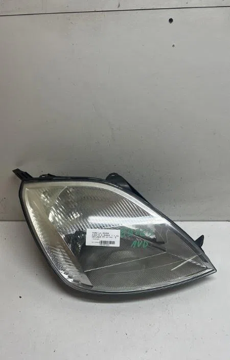 Phare droit Ford FIESTA V (JH_, JD_) 1.3 (2001-2008) 3 portes occasion