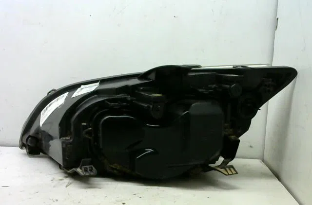 Phare droit Ford FOCUS II (DA_, HCP, DP) 2.0 (2004-2012) occasion