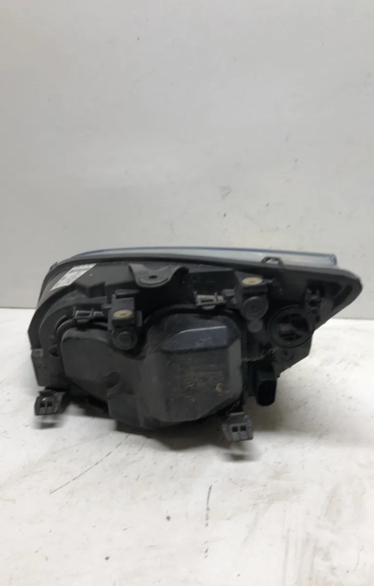 Phare droit Ford FOCUS II Turnier (DA_, FFS, DS) 1.6 tdci (2004-2012) occasion