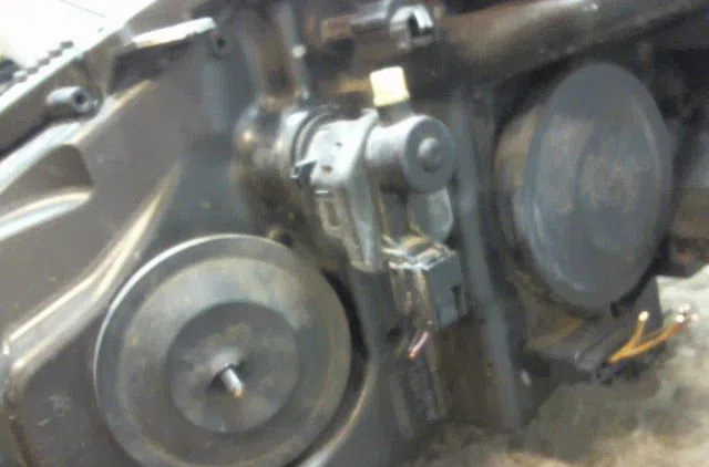 Phare droit Ford KUGA II (DM2) 2.0 tdci (2013-2014) occasion