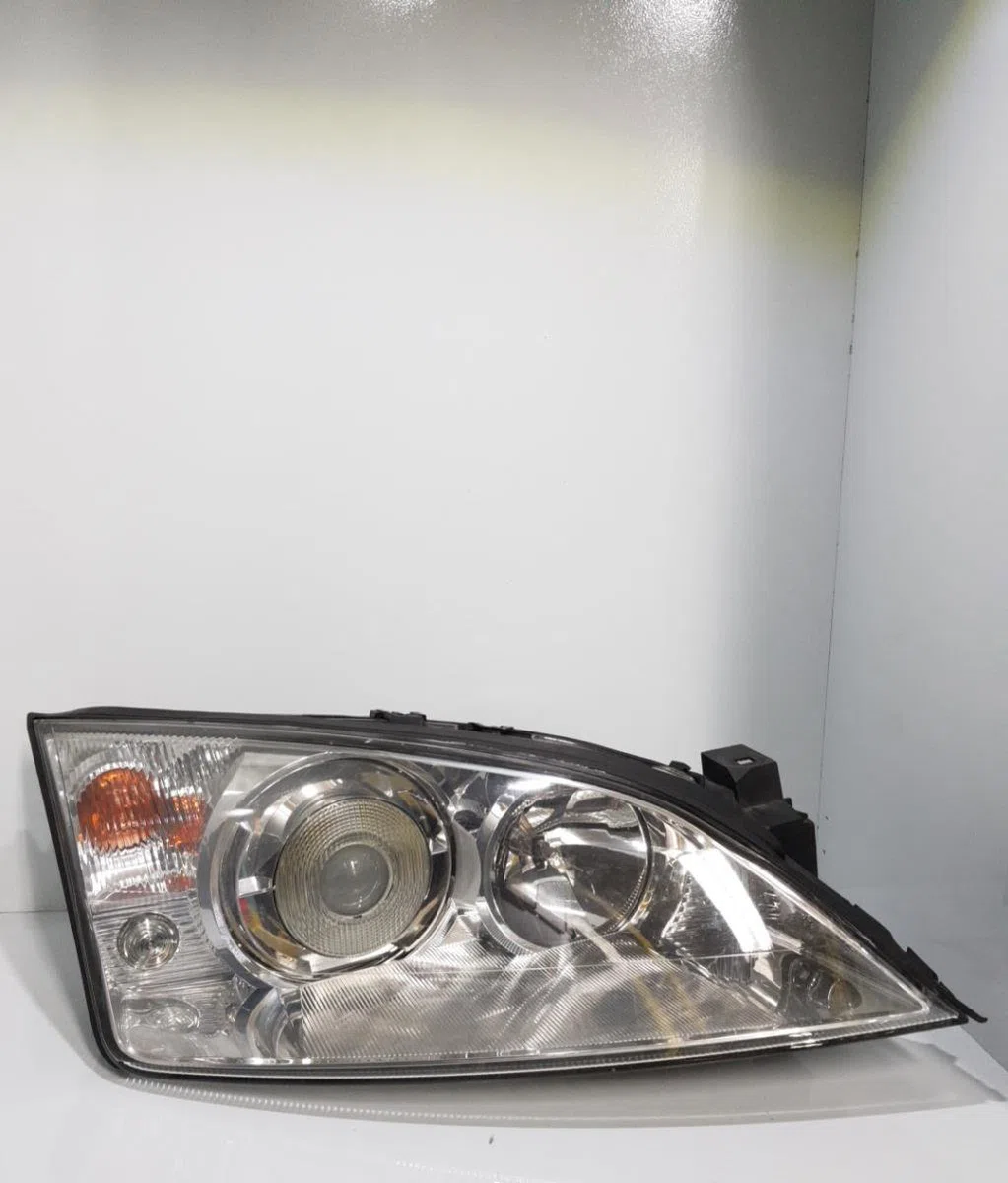 Phare droit FORD MONDEO 2 occasion