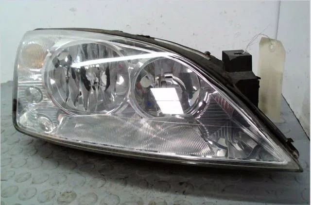Phare droit Ford MONDEO III (B5Y) 1.8 16v (2000-2007) occasion