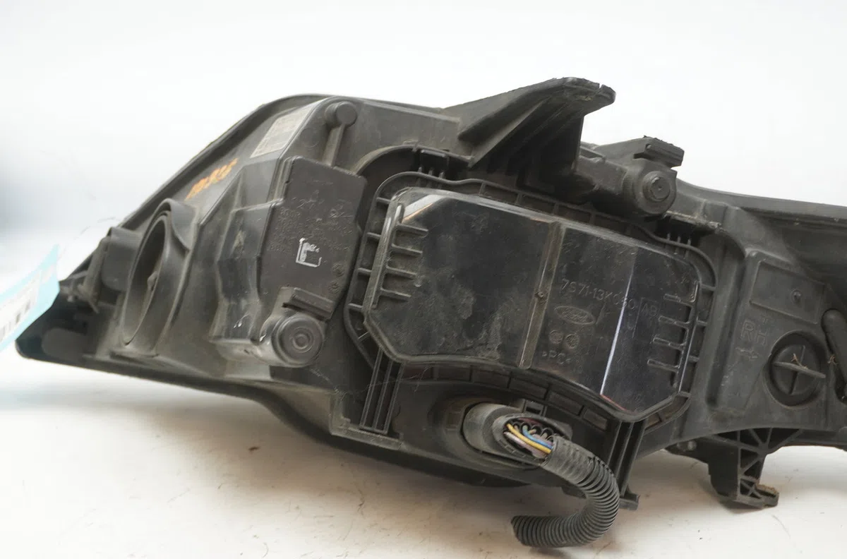 Phare droit Ford MONDEO IV Turnier (BA7) 2.0 tdci (2007-2014) occasion
