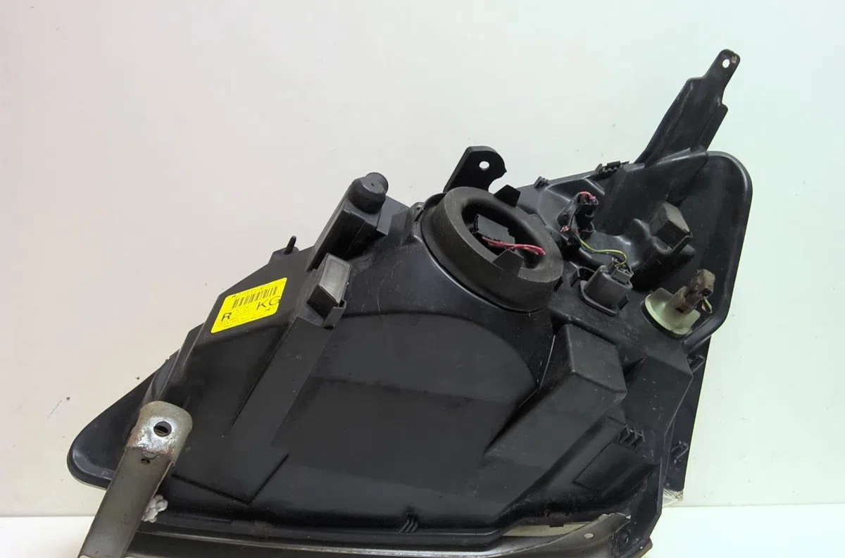 Phare droit Honda CIVIC VII Hatchback (EU, EP, EV) 1.4 is (ep1, eu5, eu7) (2000-2005) occasion
