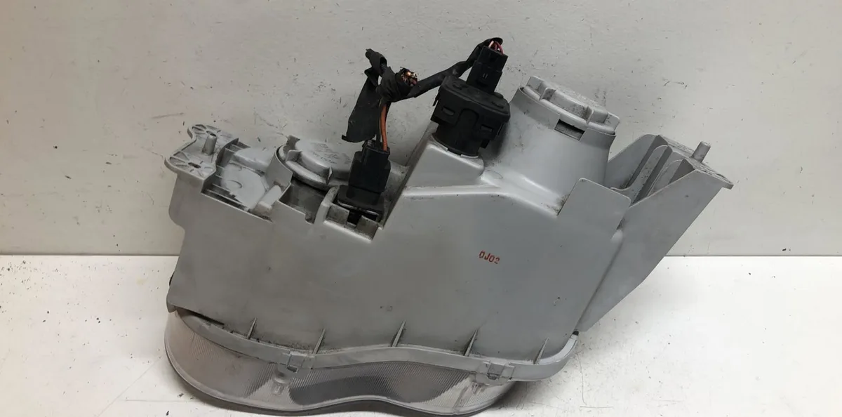 Phare droit Hyundai COUPE II (GK) 1.6 16v (2002-2009) occasion