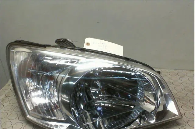 Phare droit Hyundai GETZ (TB) 1.1 (2002-2005) occasion