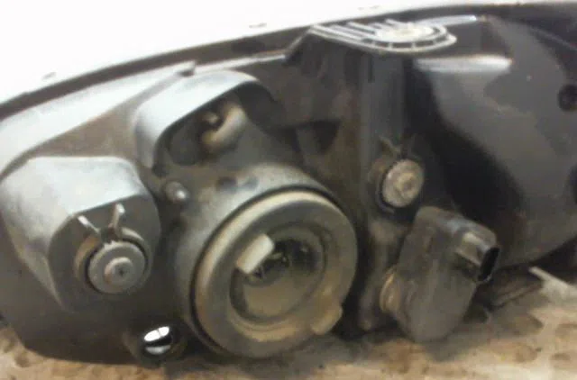Phare droit Hyundai GETZ (TB) 1.5 crdi (2003-2005) 5 portes occasion