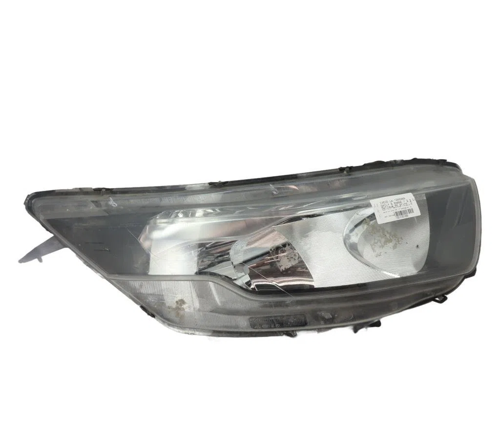 Phare droit Iveco DAILY VI Camionnette 33s16, 35s16, 35c16, 40c16, 50c16 (2016) occasion