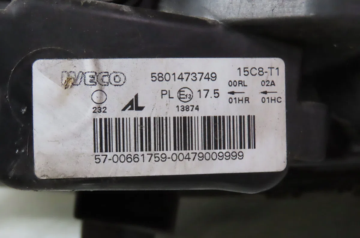 Phare droit Iveco DAILY VI Camionnette 35s18, 35c18, 40c18, 50c18, 60c18, 65c18, 70c18 (2016) occasion