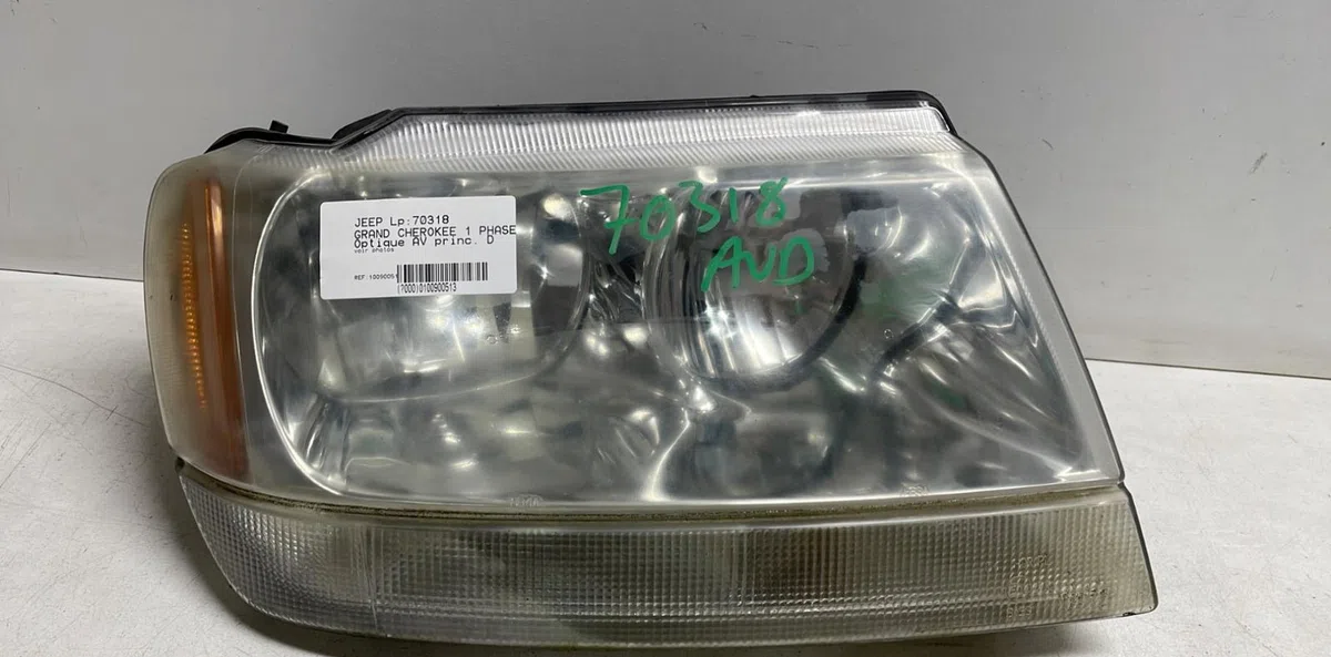 Phare droit Jeep GRAND CHEROKEE II (WJ, WG) 2.7 crd 4x4 (2001-2005) occasion