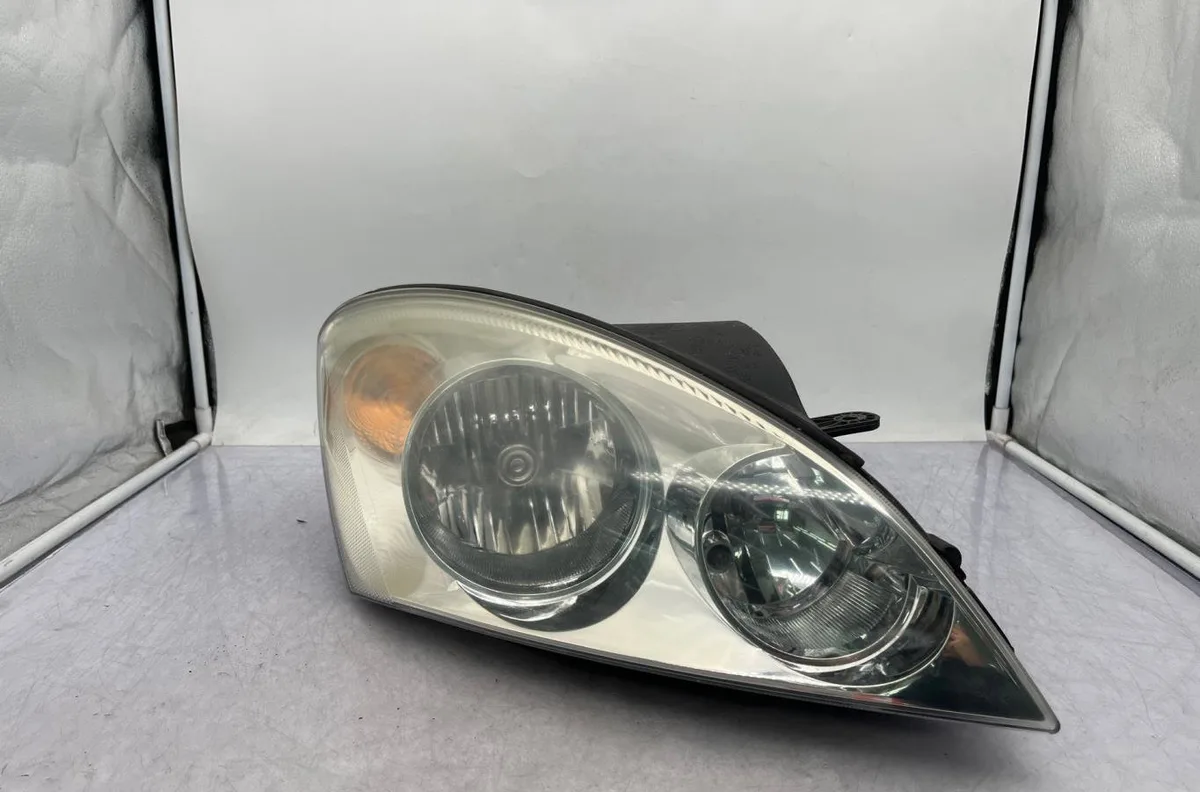 Phare droit KIA CEE-D 1 SPORT WAGON PHASE 1 BREAK occasion