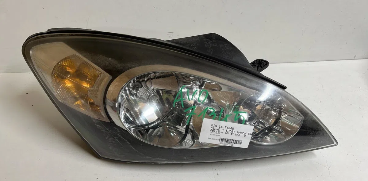 Phare droit Kia CEE'D SW (ED) 1.6 crdi 115 (2007-2012) occasion
