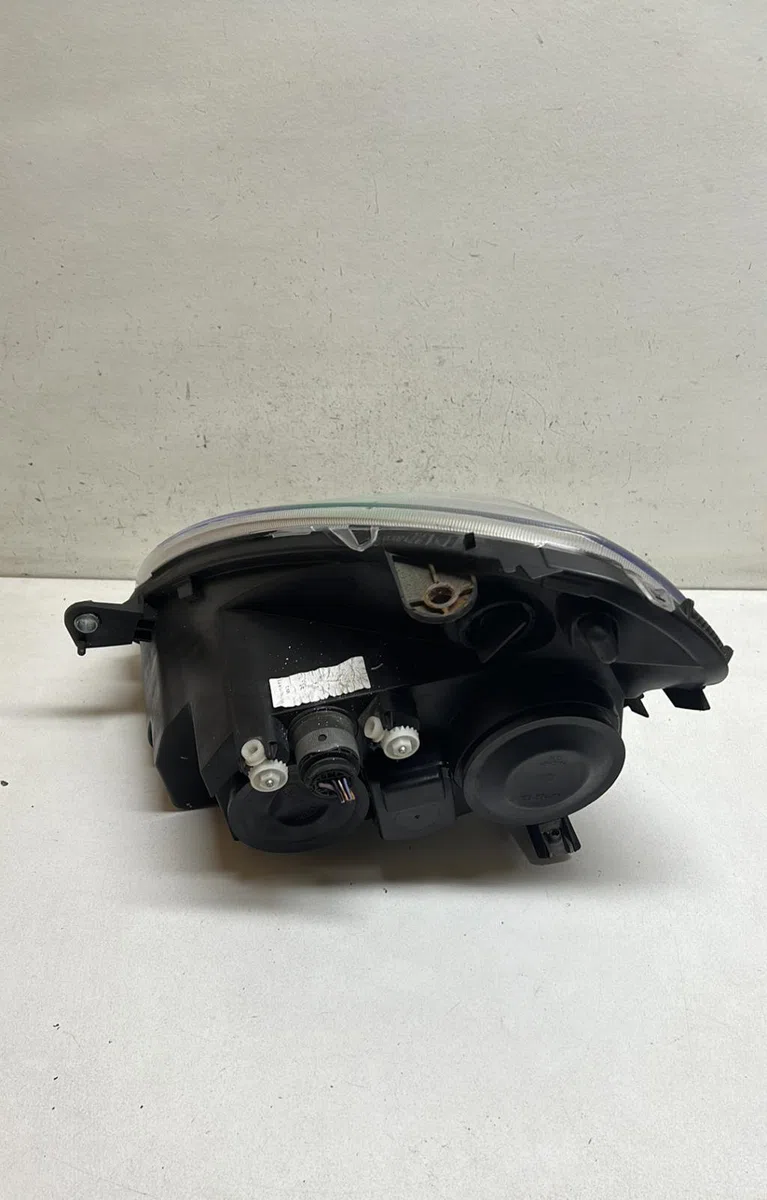Phare droit Lancia MUSA (350_) 1.9 d multijet (350.axc1a) (2004-2012) occasion
