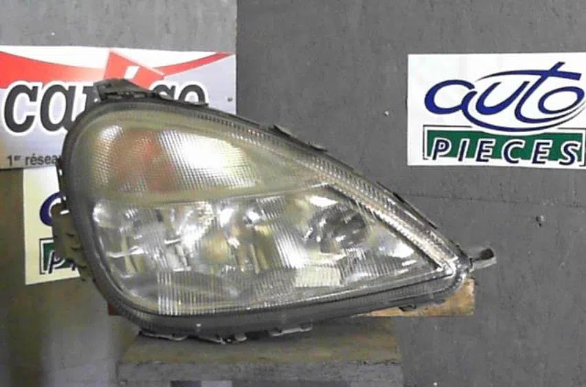 Phare droit Mercedes-benz CLASSE A (W168) A 170 cdi (168.008) (1998-2001) occasion