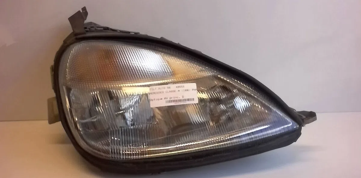 Phare droit Mercedes-benz CLASSE A (W168) A 170 cdi (168.008) (1998-2001) occasion