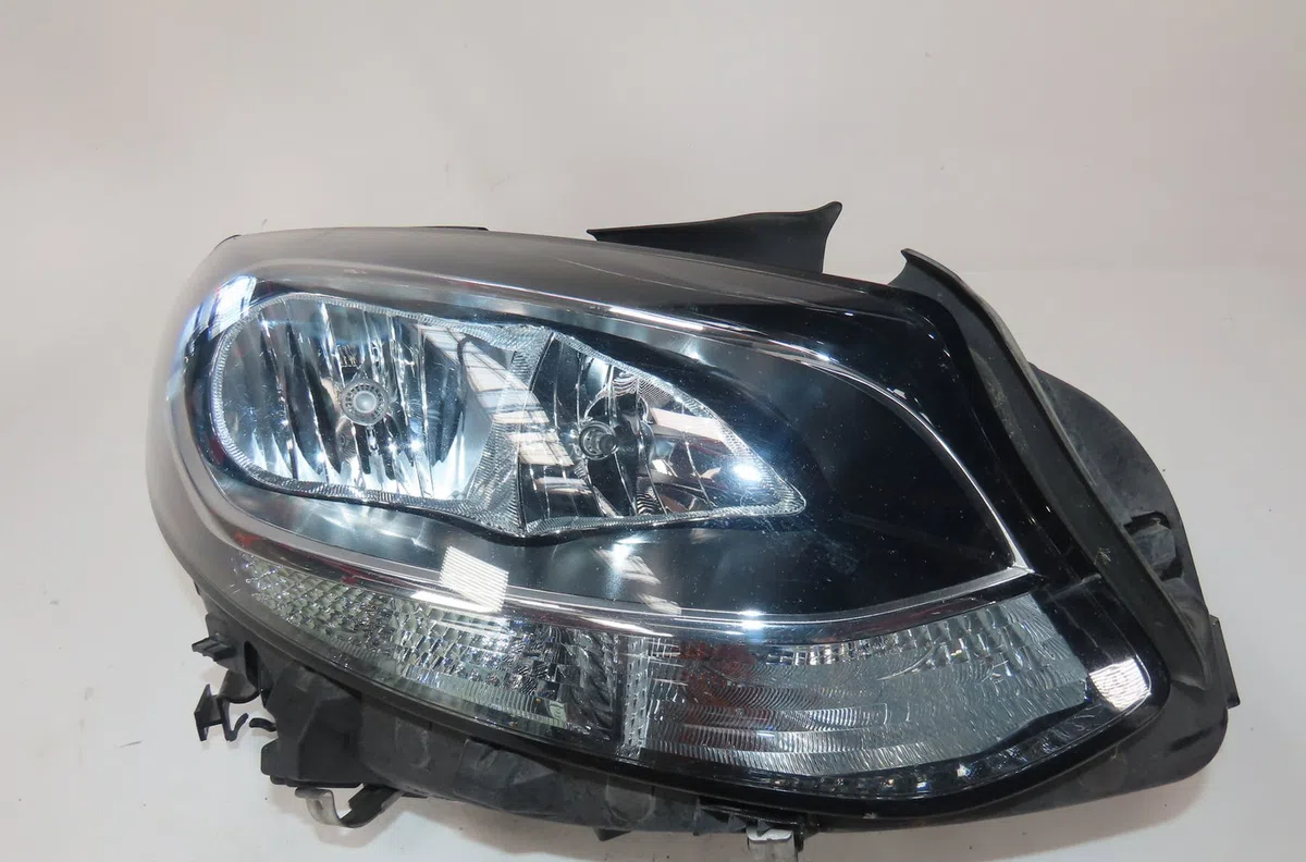 Phare droit Mercedes-benz CLASSE B Sports Tourer (W246, W242) B 180 cdi - d (246.212) (2013-2018) occasion