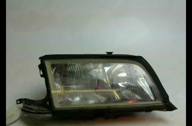 Phare droit Mercedes-benz CLASSE C (W202) C 230 (202.023) (1996-1997) occasion