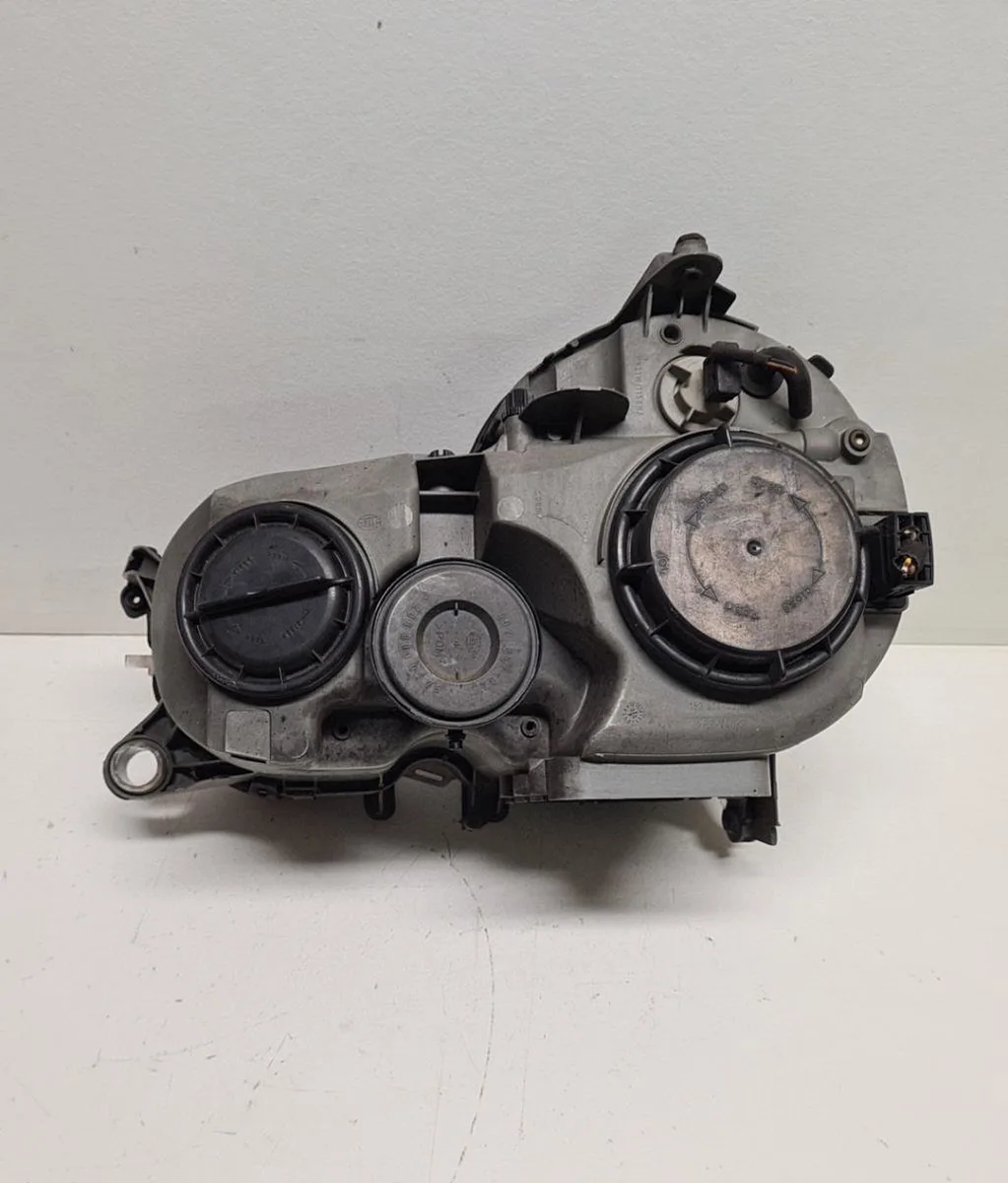 Phare droit Mercedes-benz CLASSE E Break (S210) E 270 t cdi (210.216) (1999-2003) occasion