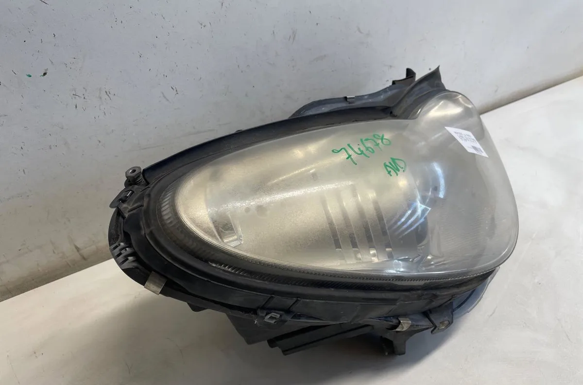 Phare droit Mercedes-benz CLS (C219) Cls 320 cdi (219.322) (2005-2010) occasion