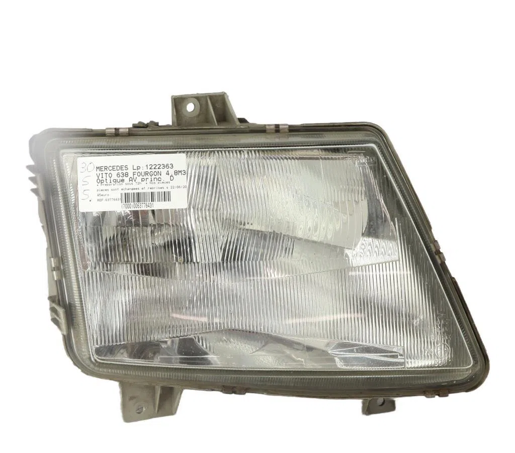 Phare droit Mercedes-benz VITO Camionnette (W638) 113 2.0 (638.014, 638.094) (1997-2003) occasion