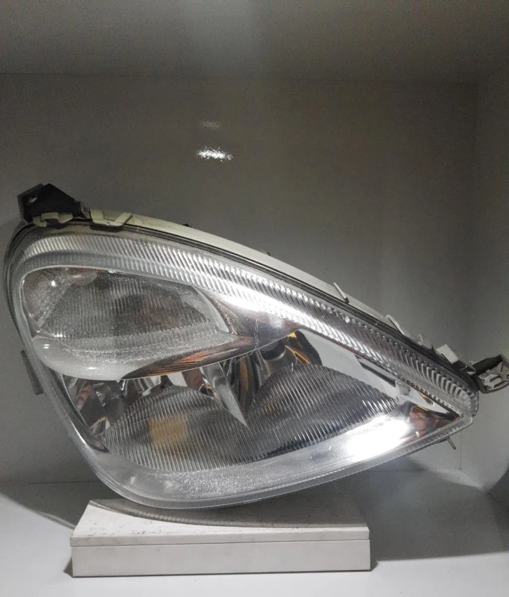Phare droit MERCEDES CLASSE A 168 PHASE 1 occasion
