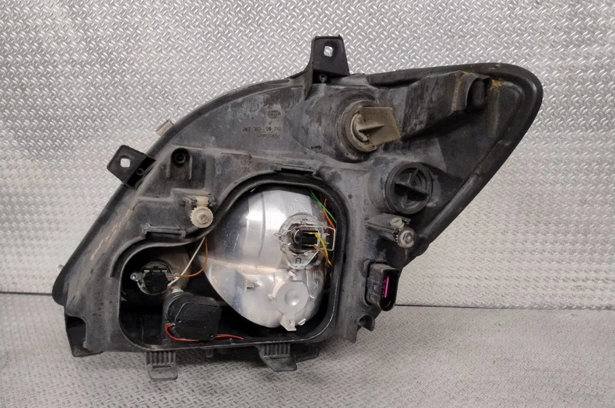 Phare droit MERCEDES SPRINTER 2  SPRINTER 2 PHASE 1 occasion