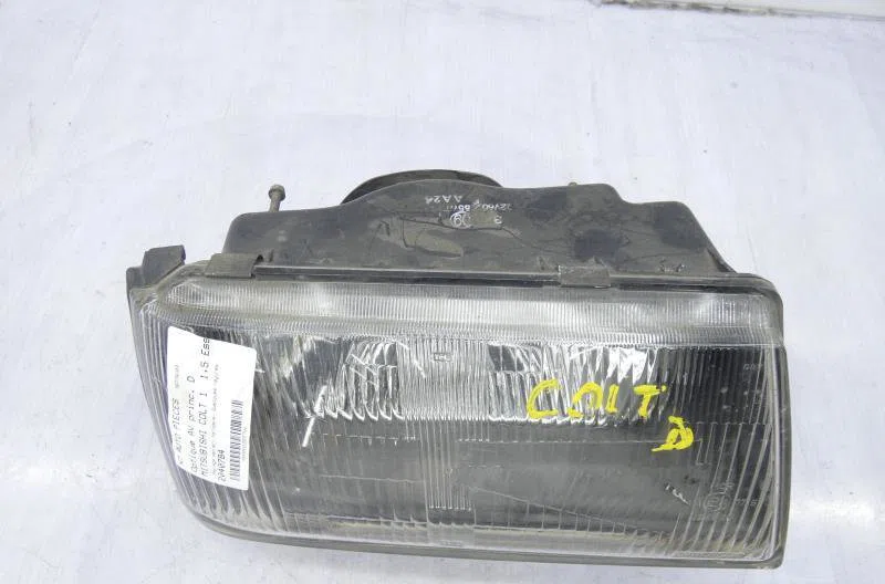 Phare droit MITSUBISHI COLT 1 occasion