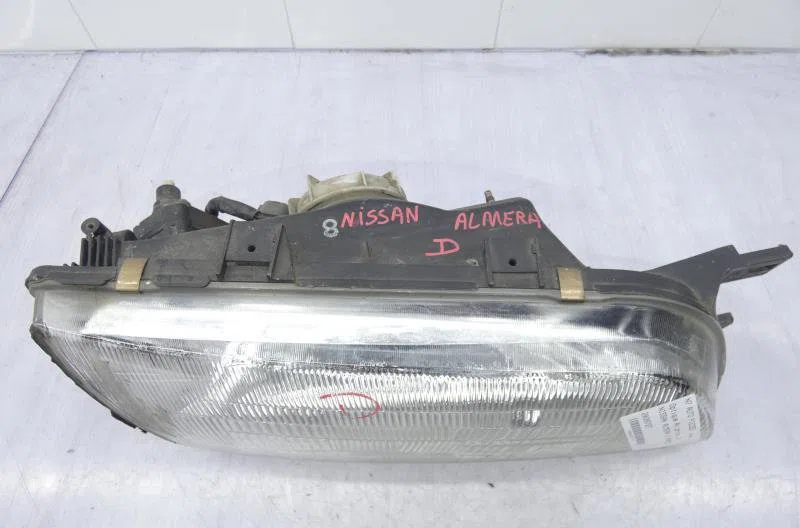 Phare droit NISSAN ALMERA 1 PHASE 2 occasion