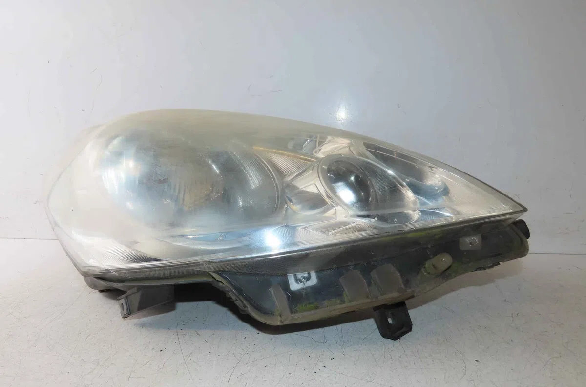 Phare droit NISSAN NOTE I occasion