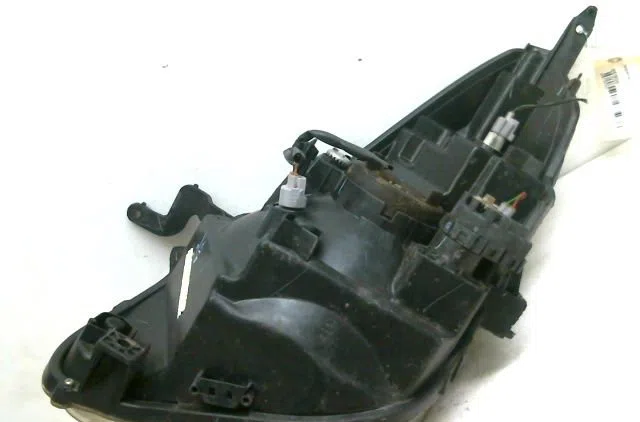 Phare droit Nissan PIXO (UA0) 1.0 (2009) 5 portes occasion