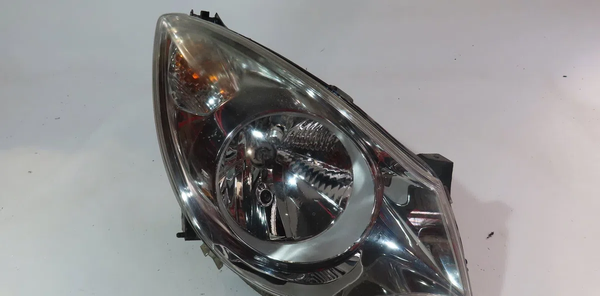 Phare droit Opel AGILA (B) (H08) 1.0 (f68) (2008-2011) occasion
