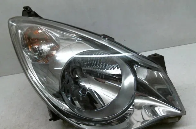 Phare droit Opel AGILA (B) (H08) 1.2 (f68) (2010-2014) occasion