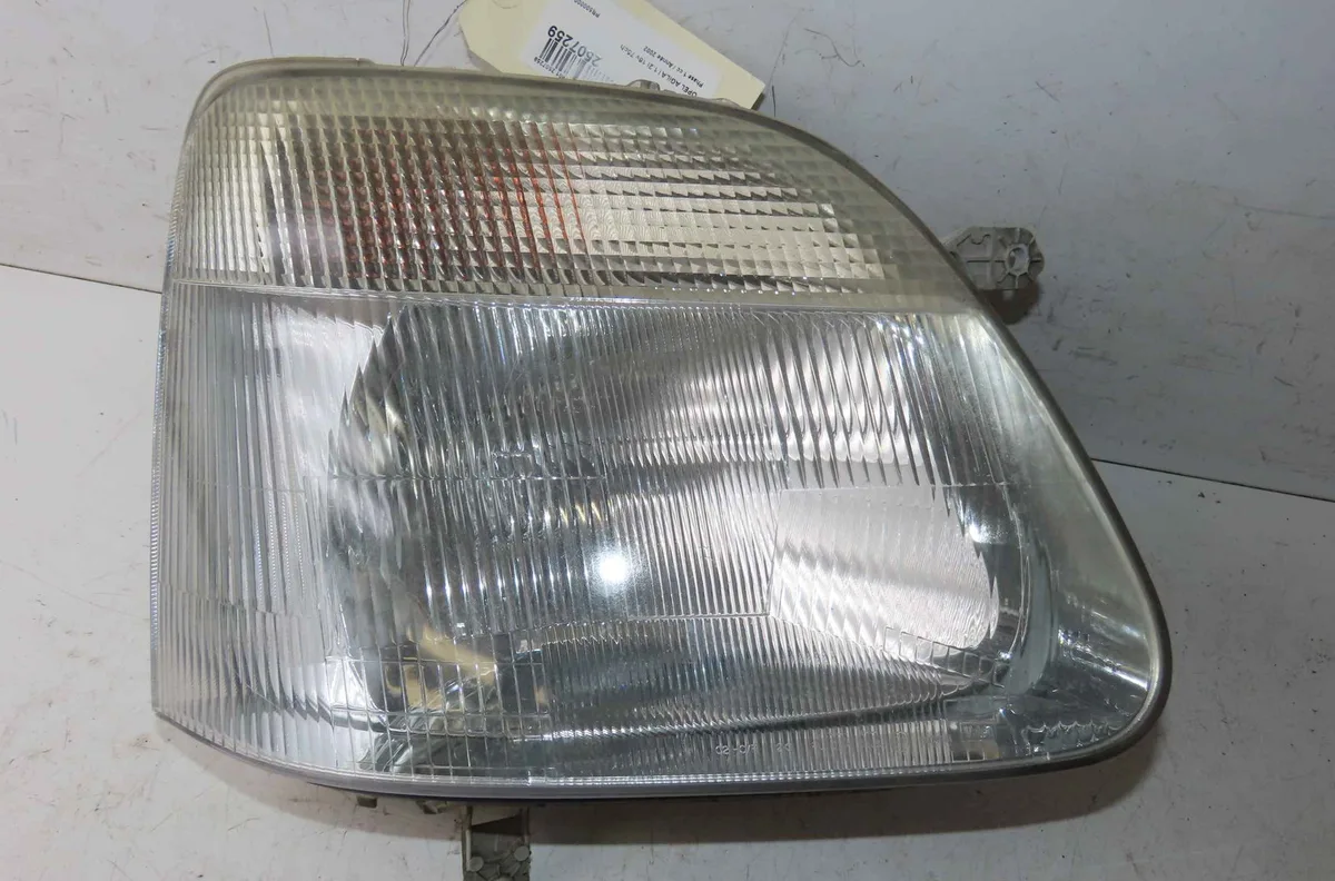 Phare droit OPEL AGILA I occasion