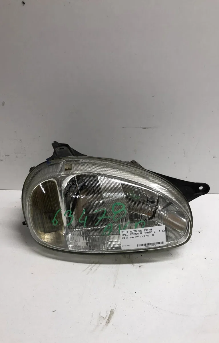 Phare droit Opel CORSA B (S93) 1.0 i 12v (f08, f68, m68) (1996-2000) occasion