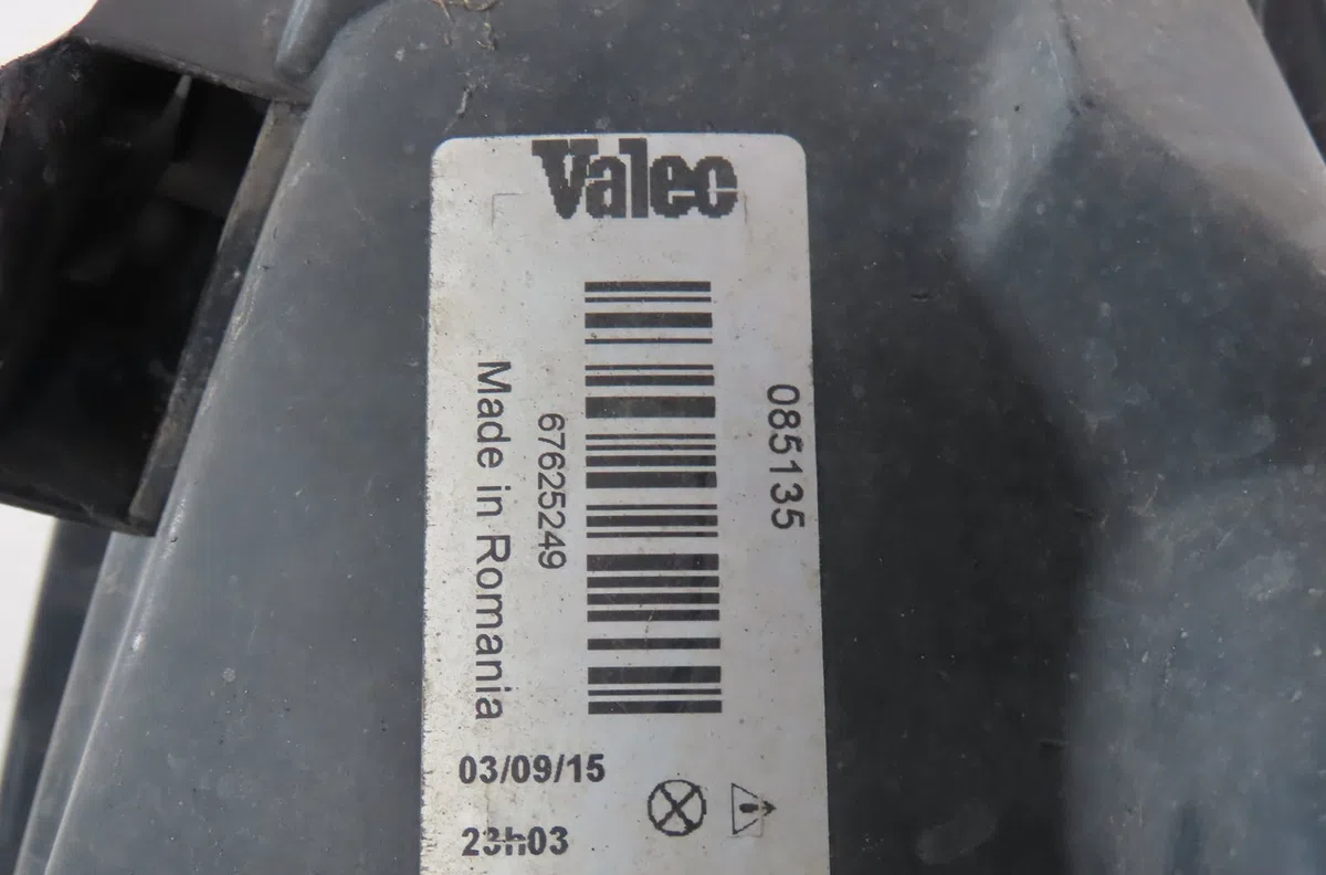 Phare droit Opel CORSA B (S93) 1.7 d (f08, f68, m68) (1996-2000) occasion