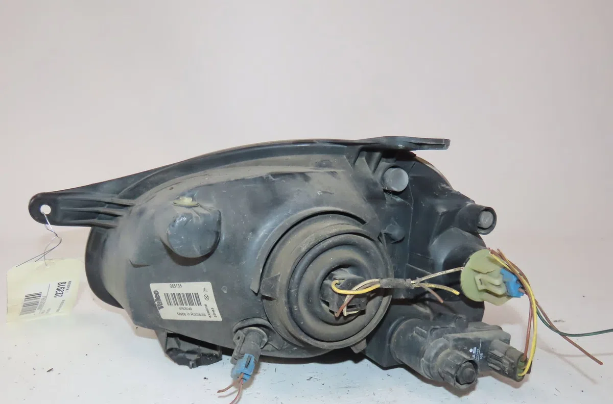 Phare droit Opel CORSA B (S93) 1.7 d (f08, f68, m68) (1996-2000) occasion