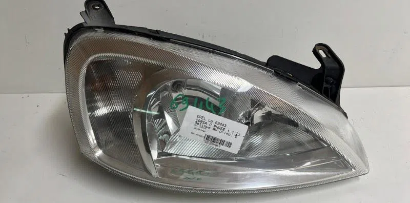 Phare droit Opel CORSA C (X01) 1.2 (f08, f68) (2000-2009) occasion