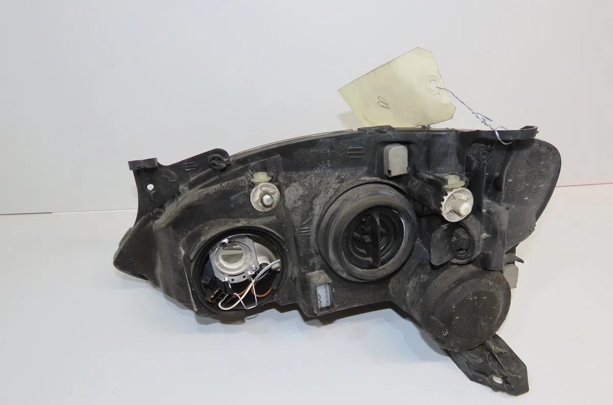 Phare droit Opel CORSA C (X01) 1.7 dti (f08, f68) (2000-2009) 5 portes occasion