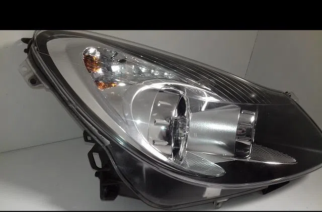 Phare droit OPEL CORSA occasion