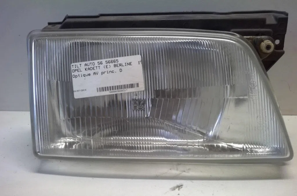 Phare droit Opel KADETT E 3-5 portes (T85) 1.6 s (c08, c48, d08, d48) (1986-1991) occasion