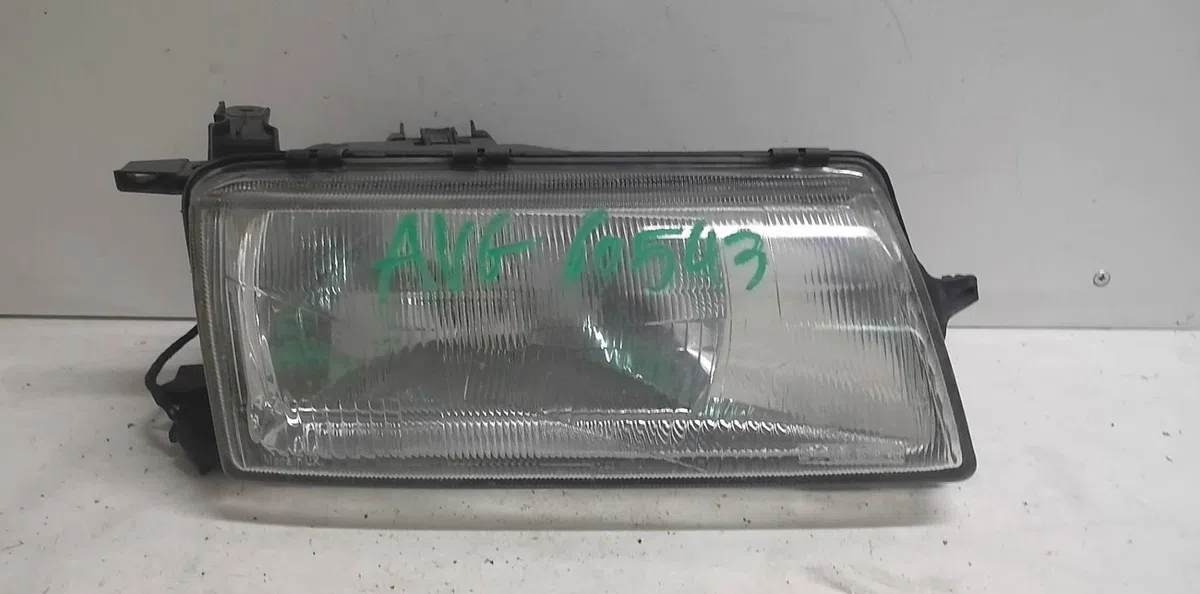Phare droit Opel VECTRA A (J89) 1.7 td (f19, m19) (1990-1995) occasion