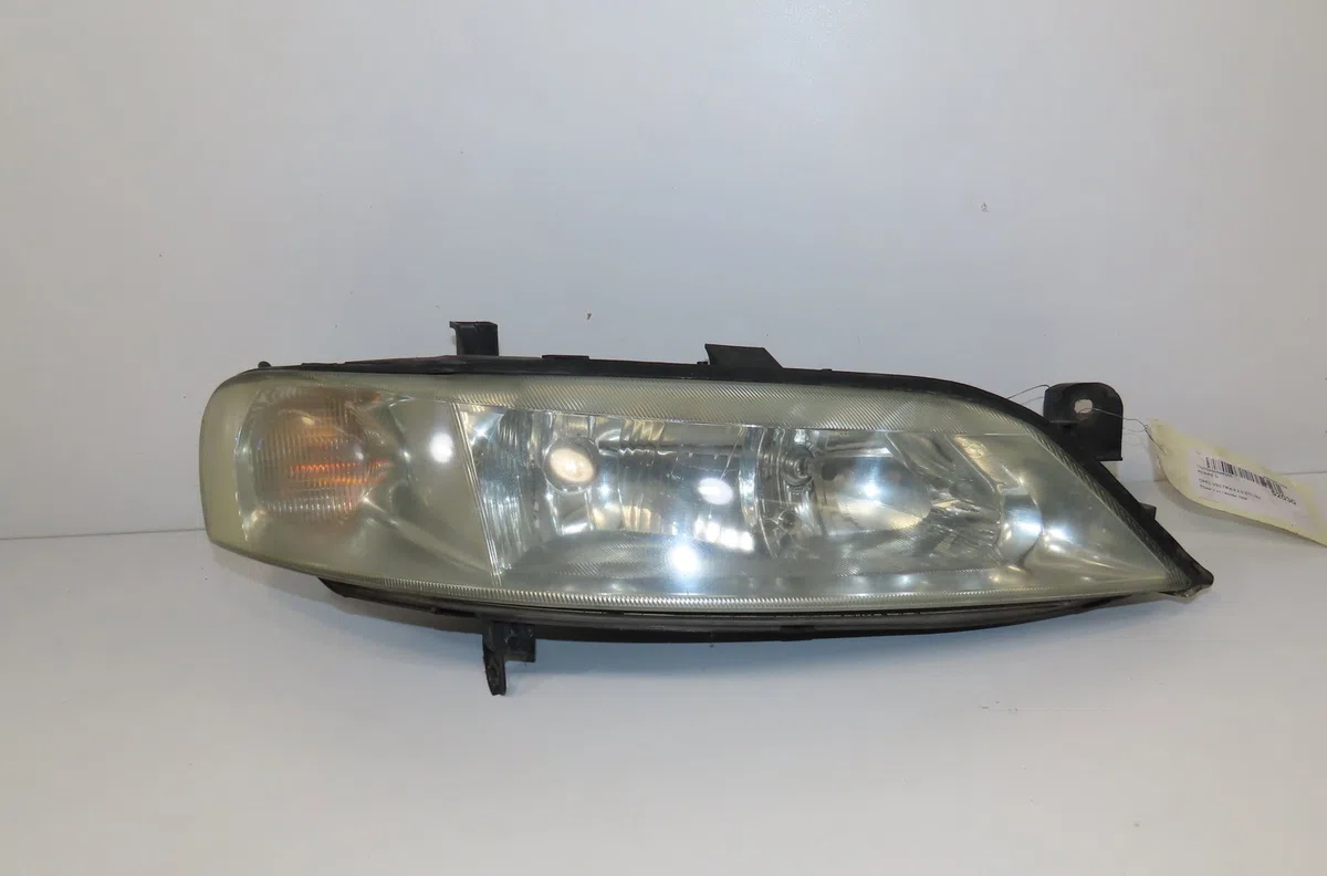 Phare droit Opel VECTRA B 3-5 portes (J96) 2.0 dti 16v (f68) (1997-2003) occasion