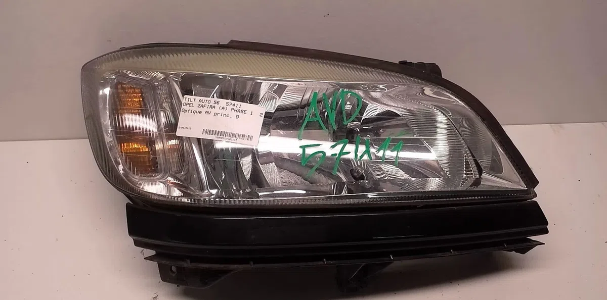 Phare droit Opel ZAFIRA A Monospace (T98) 2.2 16v (f75) (2000-2005) occasion