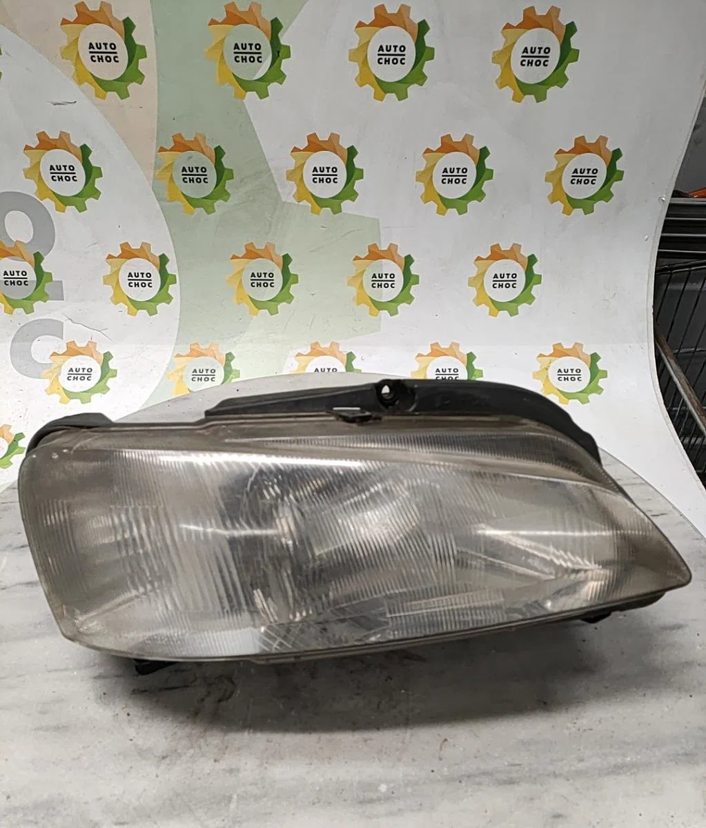 Phare droit PEUGEOT 106 PHASE 2 occasion