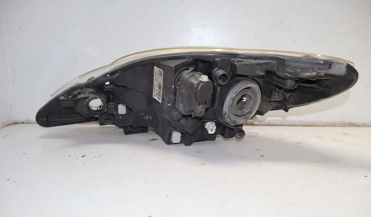 Phare droit Peugeot 107 (PM_, PN_) 1.0 (2005-2014) 3 portes occasion