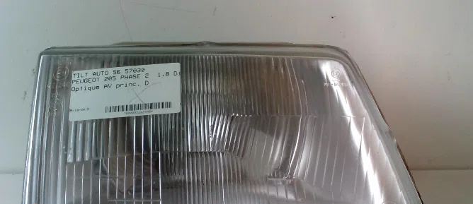 Phare droit Peugeot 205 II (20A-C) 1.7 diesel (1987-1998) occasion